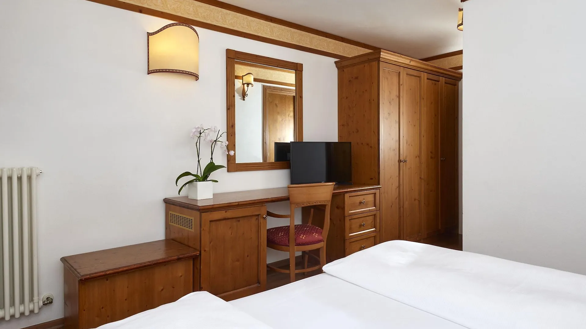 Grand Hotel Misurina 4*,  Italy