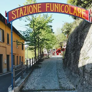 Via Funicolare , Brunate Italien